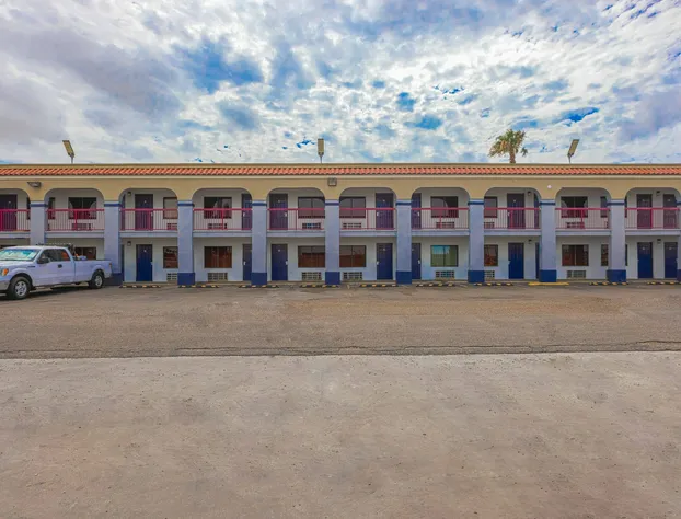 Coastal inn Corpus Christi hotel detail image 1