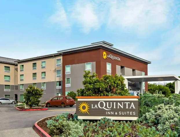 La Quinta Inn & Suites by Wyndham San Francisco Airport N hotel detail image 1