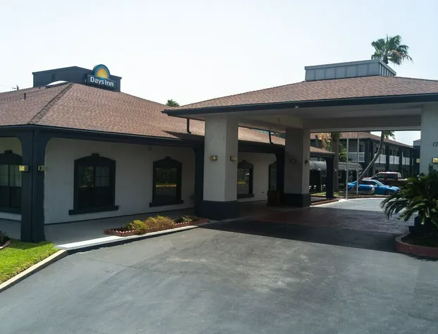 Days Inn by Wyndham Portland/Corpus Christi hotel detail image 1