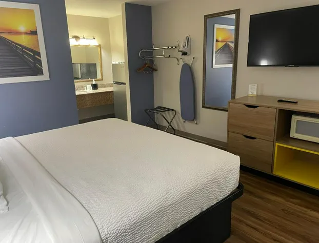 Days Inn by Wyndham Portland/Corpus Christi hotel detail image 4