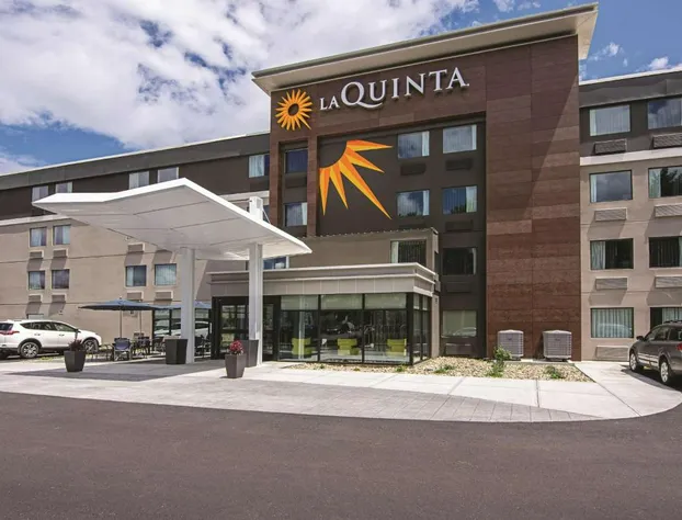 La Quinta Inn & Suites by Wyndham Portland DT/Maine Med hotel detail image 2