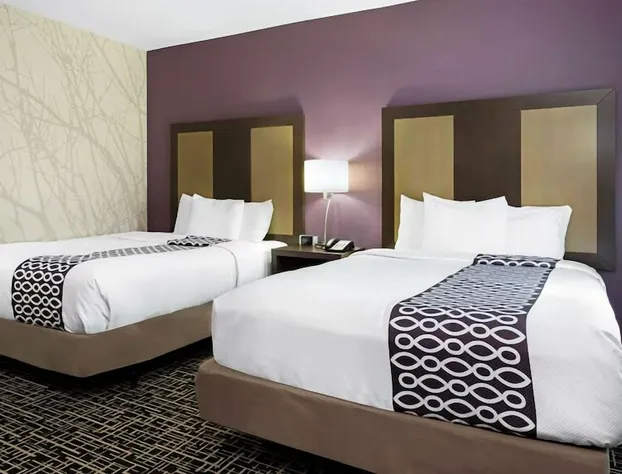 La Quinta Inn & Suites by Wyndham Lake Charles Casino Area hotel detail image 2