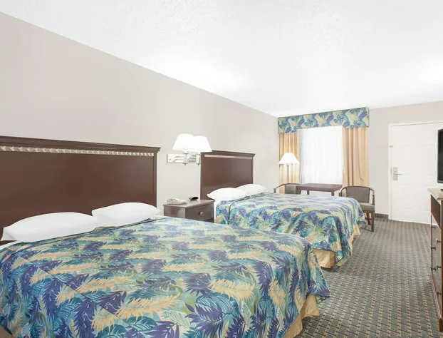 Super 8 by Wyndham Corpus Christi hotel detail image 4