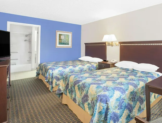 Super 8 by Wyndham Corpus Christi hotel detail image 3