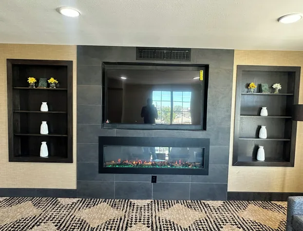 La Quinta Inn by Wyndham Albuquerque Airport hotel detail image 4