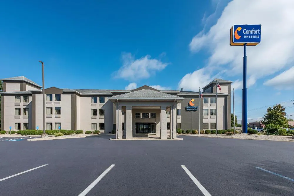Comfort Inn & Suites Tipp City Dayton North I-75 hotel hero
