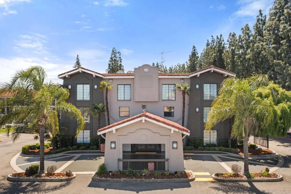 La Quinta Inn by Wyndham Stockton hotel hero