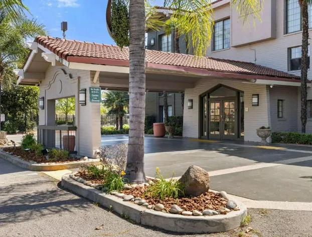 La Quinta Inn by Wyndham Stockton hotel detail image 2