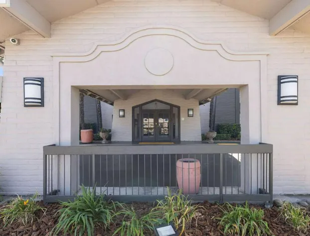 La Quinta Inn by Wyndham Stockton hotel detail image 4