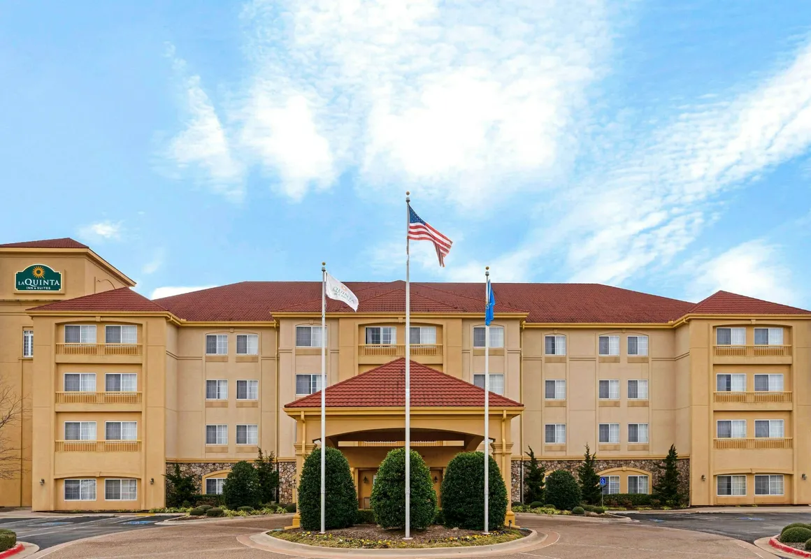 La Quinta Inn & Suites by Wyndham Stillwater-University Area hotel hero