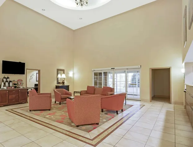 La Quinta Inn & Suites by Wyndham Stillwater-University Area hotel detail image 3