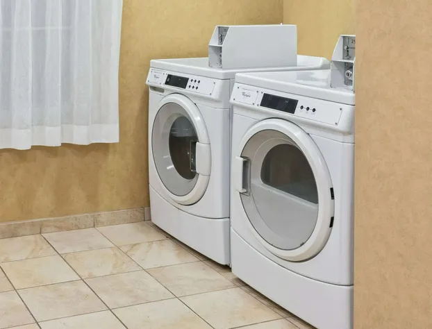 La Quinta Inn & Suites by Wyndham Stillwater-University Area hotel detail image 4