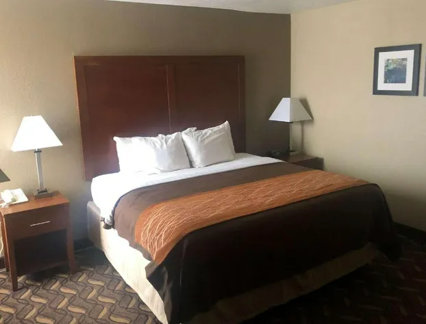 AmericInn by Wyndham Memphis East hotel detail image 3