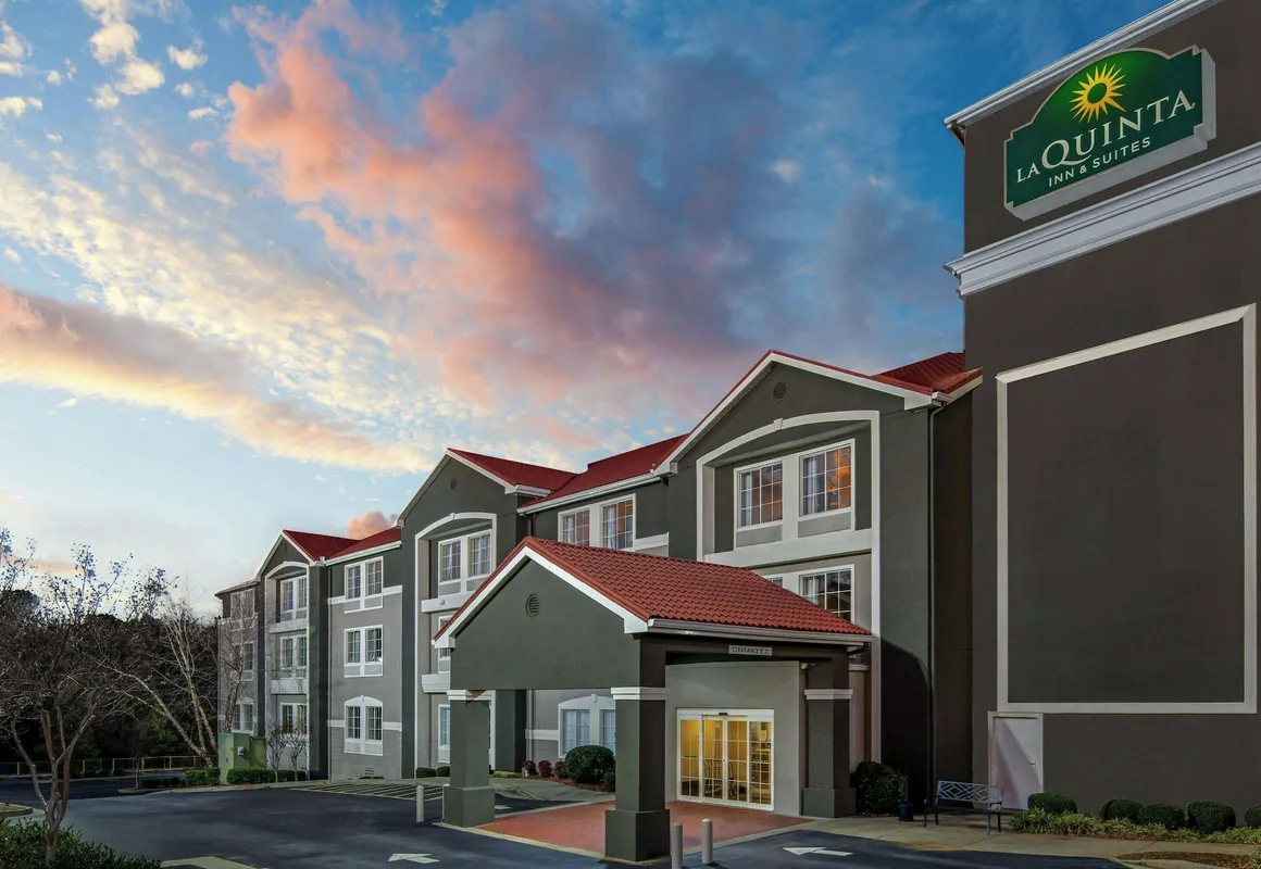 La Quinta Inn & Suites by Wyndham Atlanta South - Newnan hotel hero