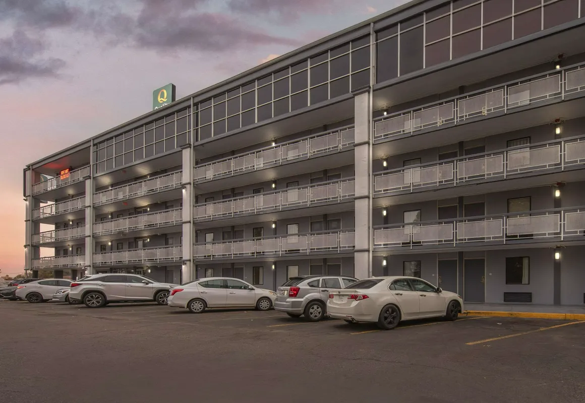 Quality Inn Memphis Downtown hotel hero