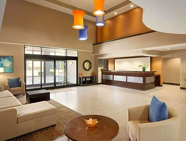 Country Inn & Suites by Radisson, Wolfchase-Memphis, TN hotel detail image 2