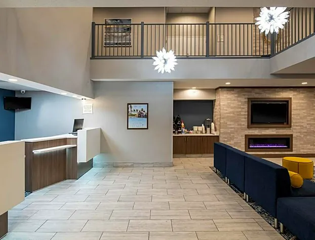 Baymont by Wyndham White Plains - Elmsford hotel detail image 2