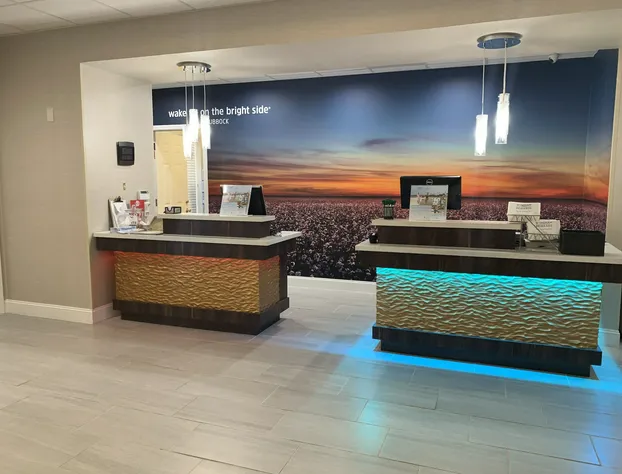 La Quinta Inn & Suites by Wyndham Lubbock North hotel detail image 3