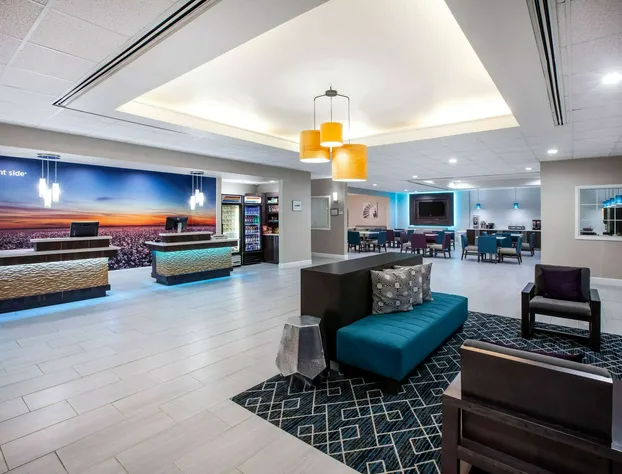 La Quinta Inn & Suites by Wyndham Lubbock North hotel detail image 4