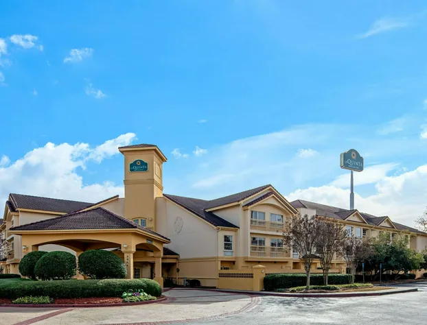 La Quinta Inn & Suites by Wyndham Macon hotel detail image 3