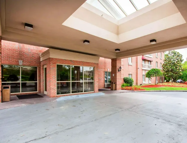 Quality Inn & Suites Germantown North hotel detail image 2