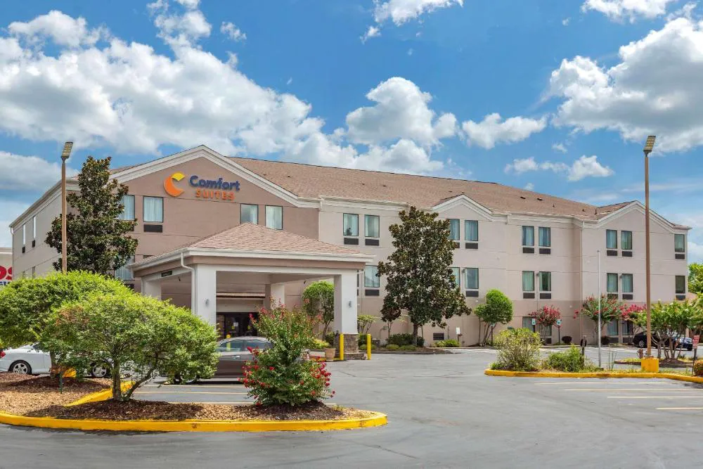 Comfort Suites Cordova hotel hero