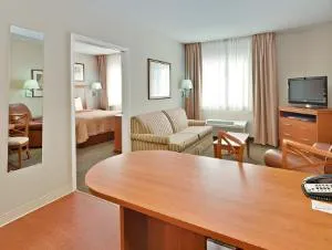 Comfort Inn & Suites Memphis Germantown hotel detail image 1