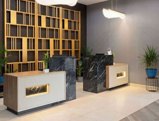 La Quinta Inn & Suites by Wyndham Memphis I-240 hotel detail image 4