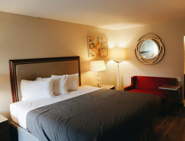 All Seasons Inn & Suites hotel detail image 3