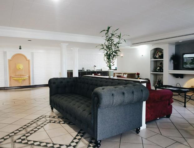 All Seasons Inn & Suites hotel detail image 2
