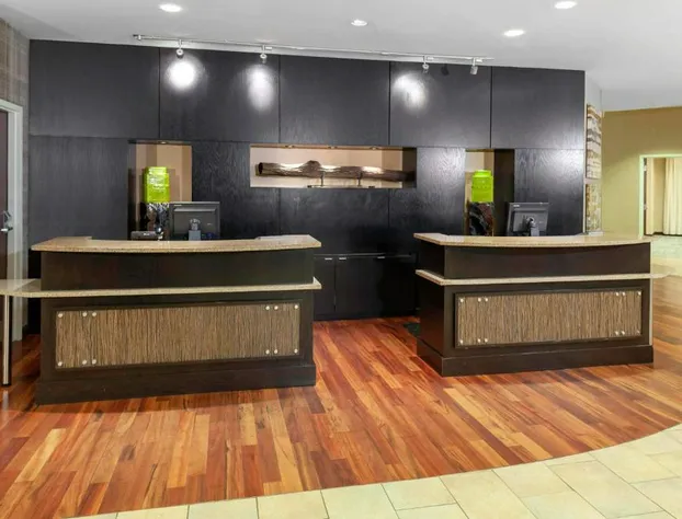 Courtyard by Marriott Downtown Memphis hotel detail image 1