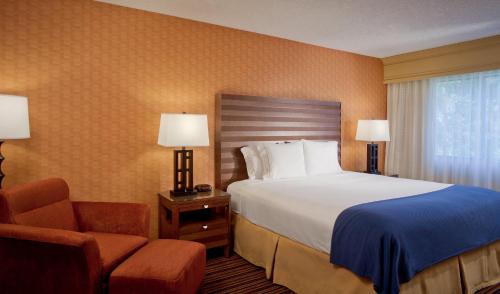 Holiday Inn Express Sacramento Convention Center hotel detail image 2