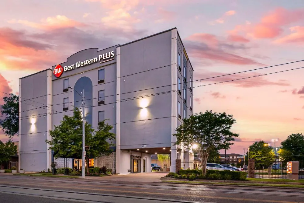 Best Western Plus Gen X Inn hotel hero