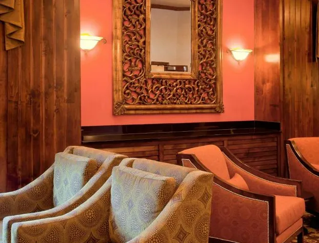 Hampton Inn & Suites Salt Lake City Airport hotel detail image 3