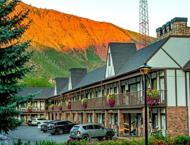 Silver Spruce Inn hotel detail image 4