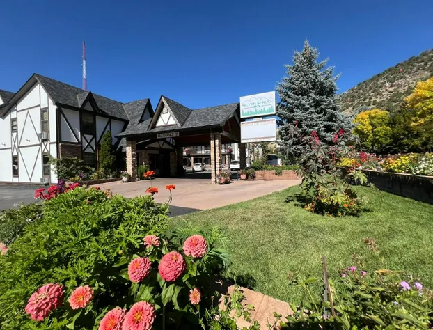 Silver Spruce Inn hotel detail image 1