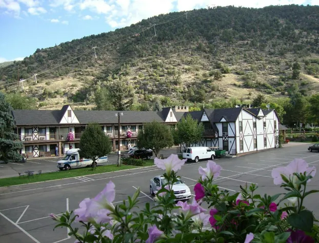 Silver Spruce Inn hotel detail image 4