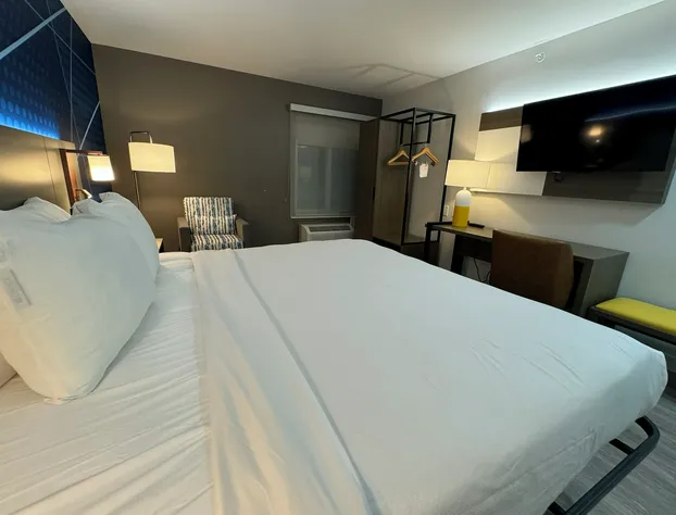 Comfort Inn & Suites Salt Lake City I-80 I-15 Downtown hotel detail image 3