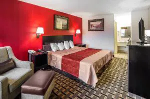 Econo Lodge Downtown hotel detail image 3