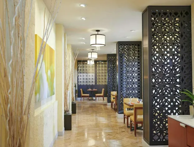 DoubleTree by Hilton Hotel Salt Lake City Airport hotel detail image 4