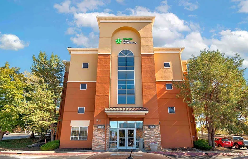 Extended Stay America Suites - Kansas City - Country Club Plaza hotel hero