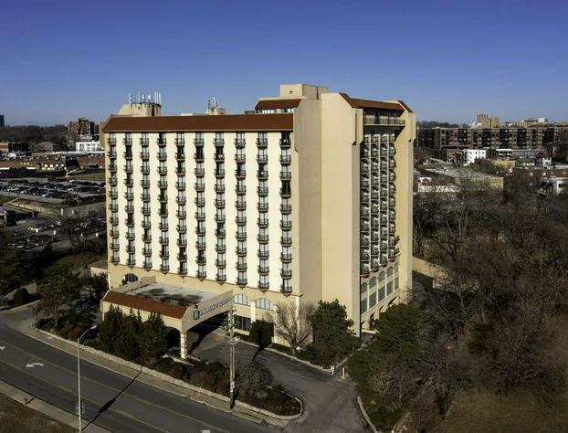 Embassy Suites by Hilton Kansas City Plaza hotel detail image 3