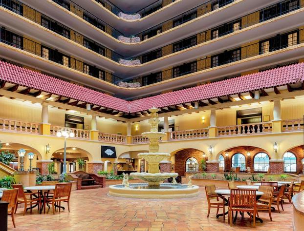 Embassy Suites by Hilton Kansas City Plaza hotel detail image 1