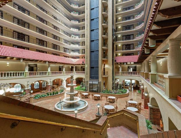 Embassy Suites by Hilton Kansas City Plaza hotel detail image 2