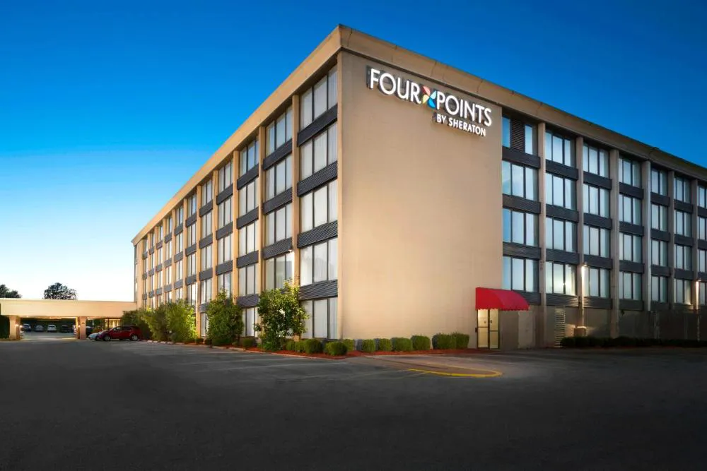 Four Points by Sheraton Kansas City Airport hotel hero