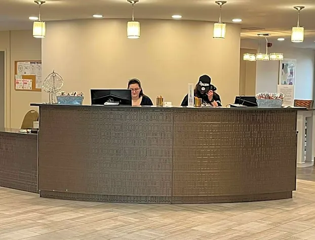 Orangewood Inn & Suites Kansas City Airport hotel detail image 4