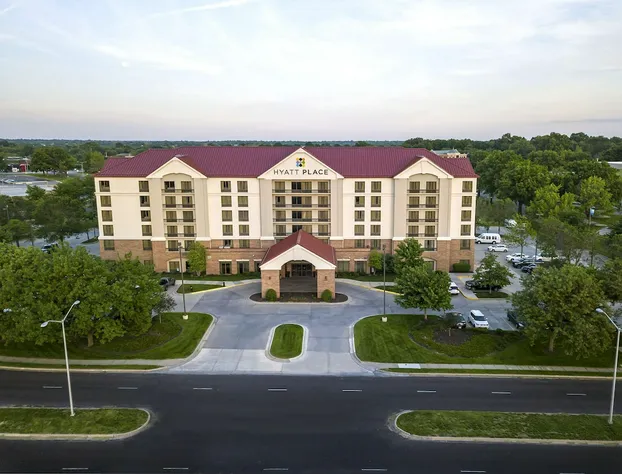 Hyatt Place Kansas City/Overland Park/Convention Center hotel detail image 1