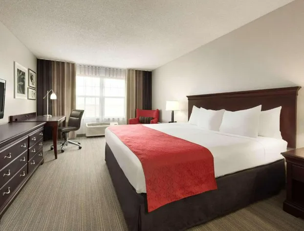 Country Inn & Suites by Radisson, Kansas City at Village West, KS hotel detail image 4