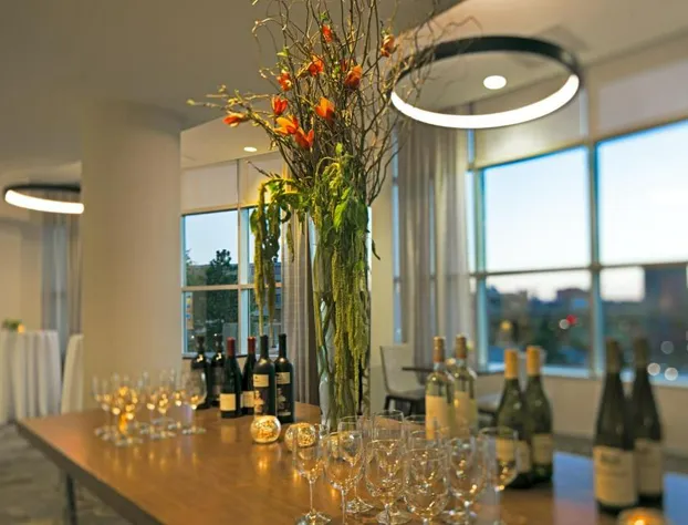 Kansas City Marriott Country Club Plaza hotel detail image 1