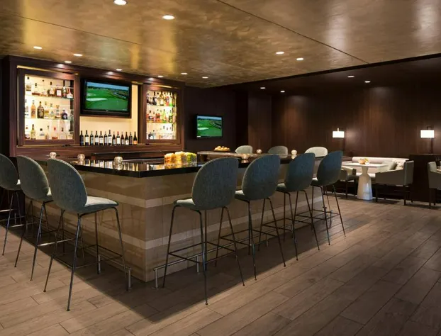 Kansas City Marriott Country Club Plaza hotel detail image 2